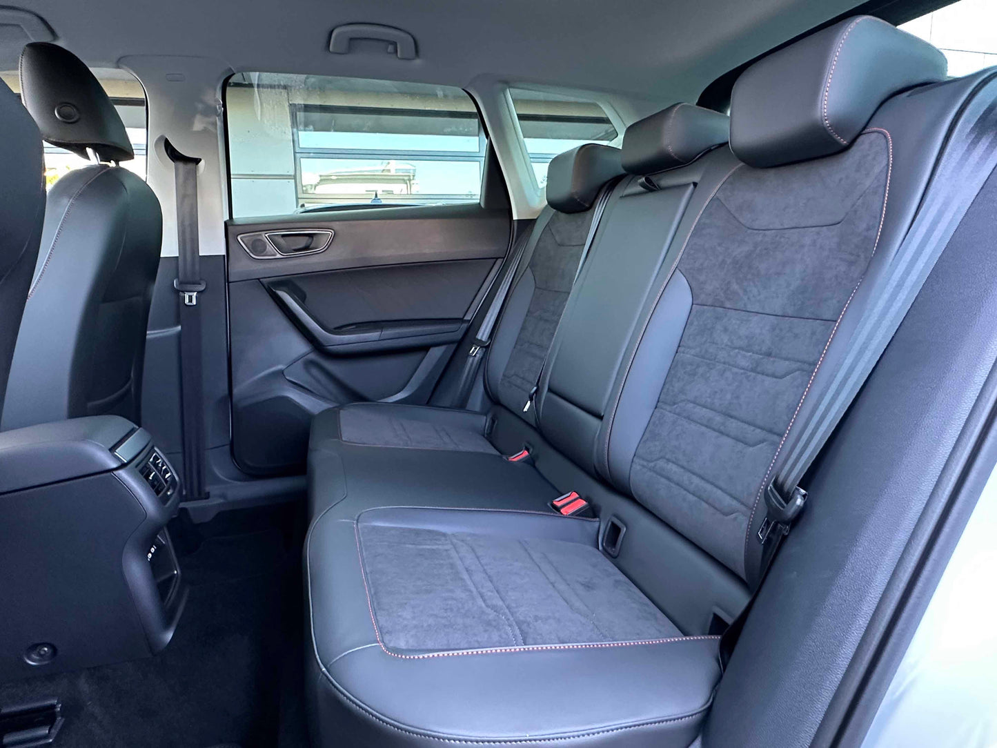 Neuwagen Seat Ateca FR (D4 Promo) 1.5 TSI 150 DSG (Lager) 5JGARANTIE|VOLL-LED|NAV|KEYL|ASS.M+|DYNA|19"|WINTER|VIRTU|USW. SEA 103