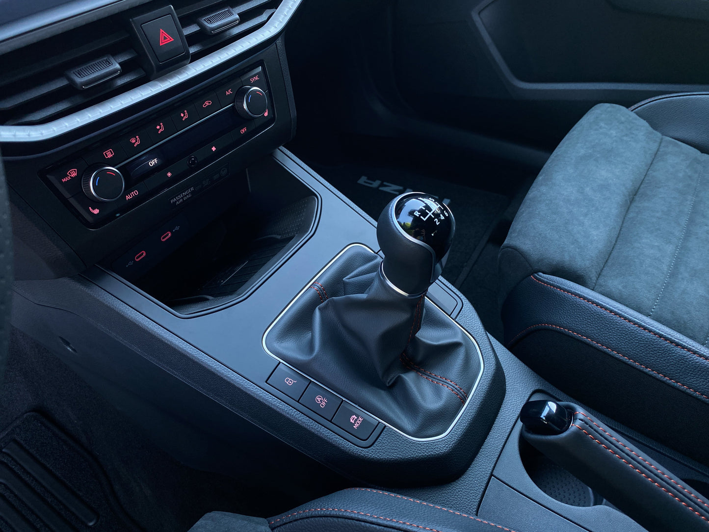 New car Seat Ibiza FR Pro Black Edition 1.0 TSI 110 (stock) LED|NAV|XL|WINTER|5YGARANTIE| SWH 142/143 Net price